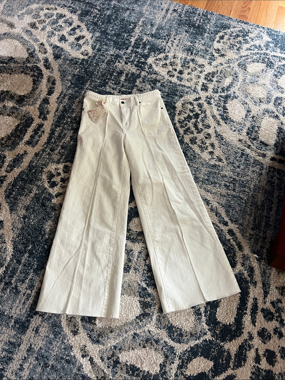 High-Rise Wide-Leg Jeans in Off-White